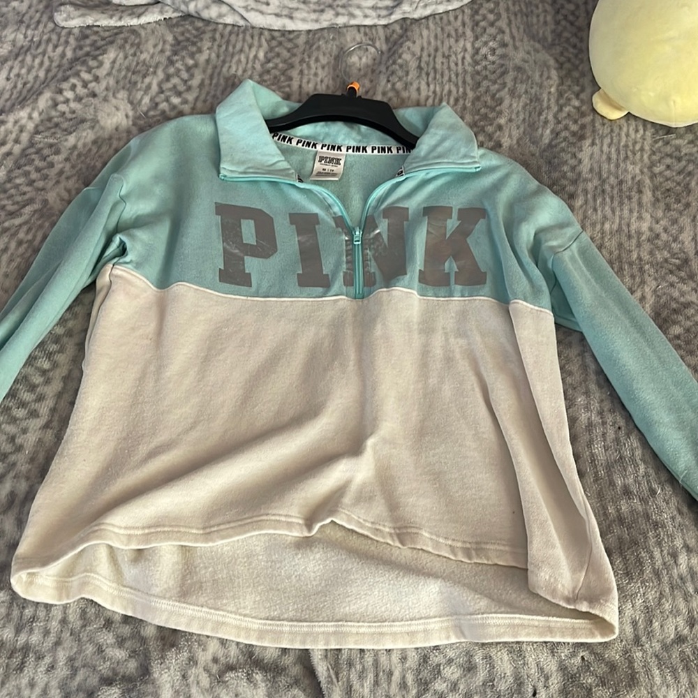 crew neck